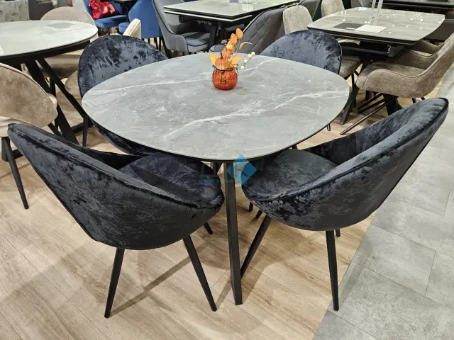 Стул 234 M18 черный поворотный 2