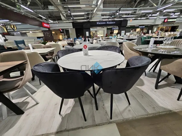 Стул 348 поворотный M18 черный 2