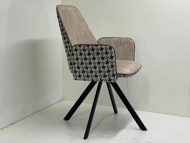 Стул 293 поворотный SB4/A2 бежевый 3