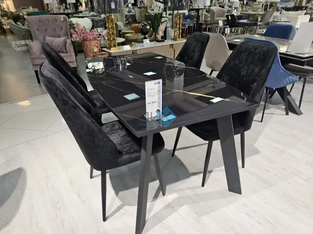 Стул 326 M18 черный 2