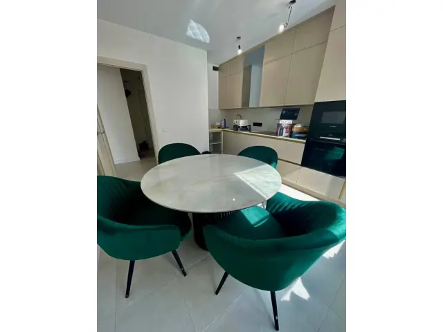 Стул 440 K13 изумруд 4