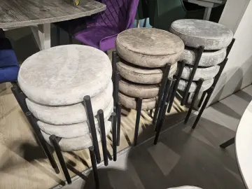 Табурет M02 бежевый