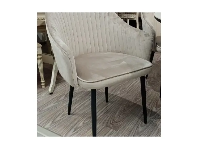 Стул DikLine 440 C43 капучино, ножки черные 5