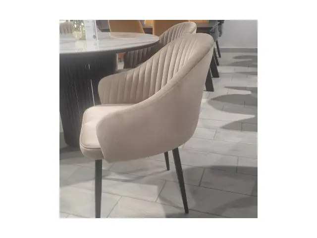 Стул DikLine 440 C43 капучино, ножки черные 7