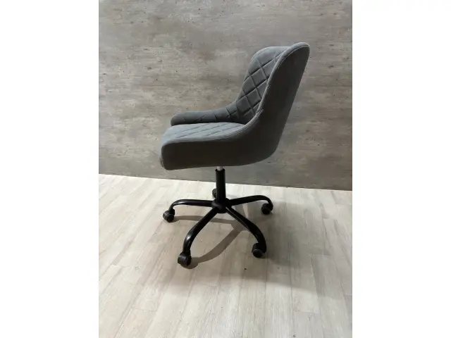 Кресло офисное ЧЕЛСИ WORK 3