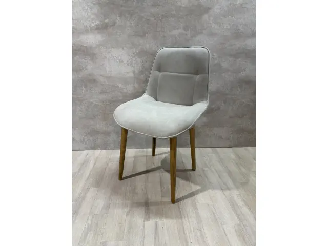 Стул ЛАЙН с деревянными опорами 1