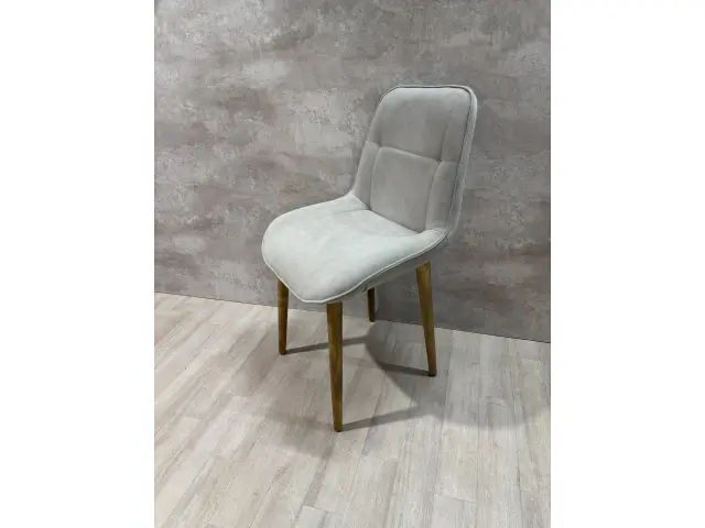 Стул ЛАЙН с деревянными опорами 2