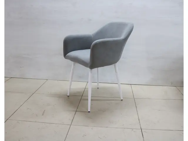 Стул ДОЛЛИ 4