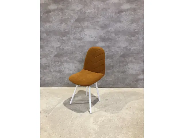 Стул ЛАККИ с профильными опорами 1