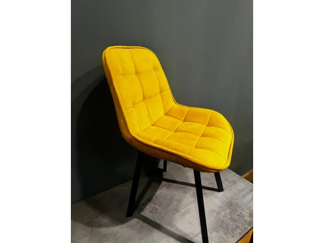 Стул КВАДРО LUXE с профильными опорами 3