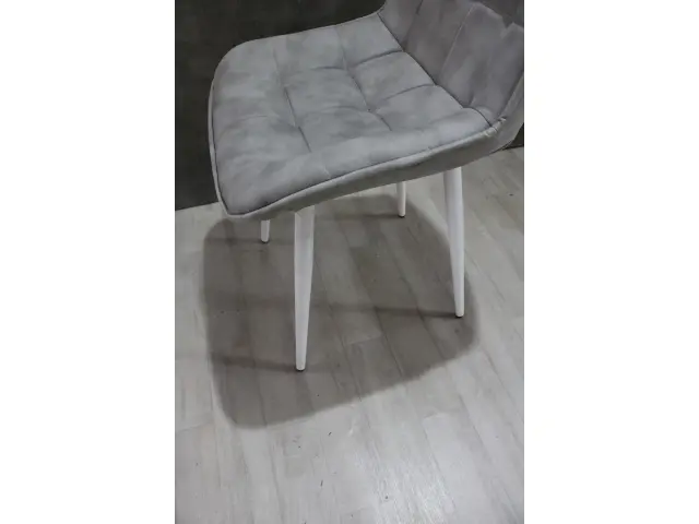 Стул КВАДРО LUXE-R с конусными опорами 5