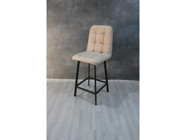 Стул полубарный КВАДРО с профильными опорами 1