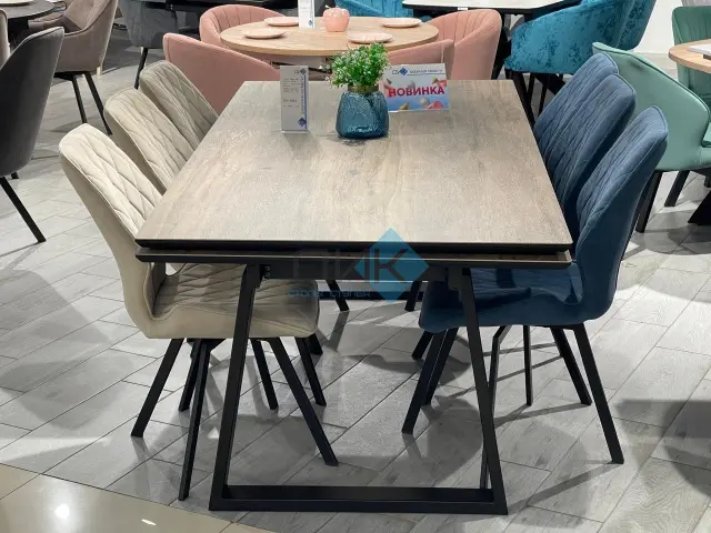 Стул 243 поворотный B8 BLUE 5