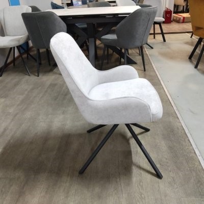 Стул для кухни DikLine 402 N84 св.серый, ножки черные 5 small