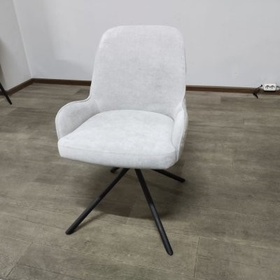 Стул для кухни DikLine 402 N84 св.серый, ножки черные 8 small